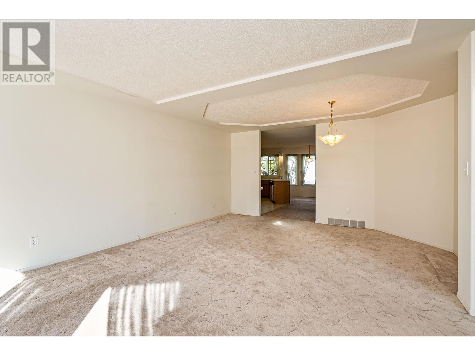 25461 130 Avenue, Maple Ridge, British Columbia  V4R 1C9 - Photo 4 - R2825484