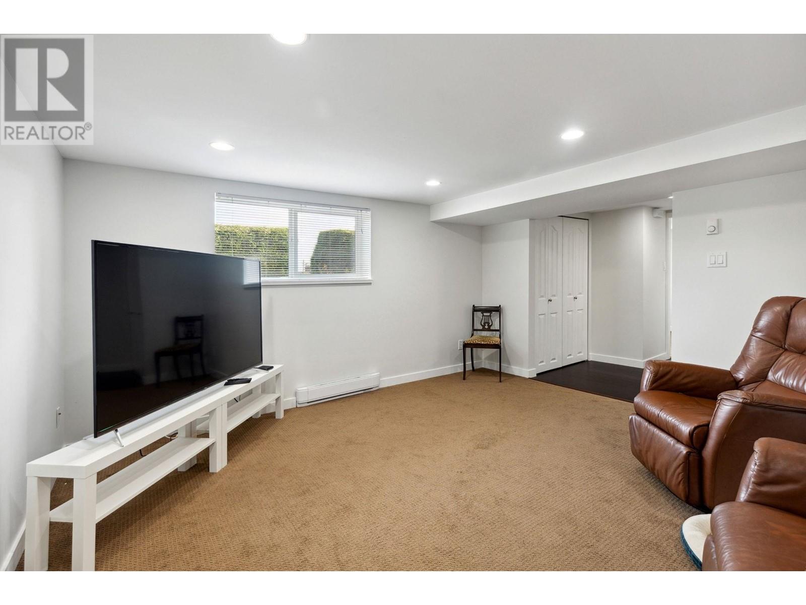 227 E Eighth Avenue, New Westminster, British Columbia  V3L 4K3 - Photo 23 - R2825506