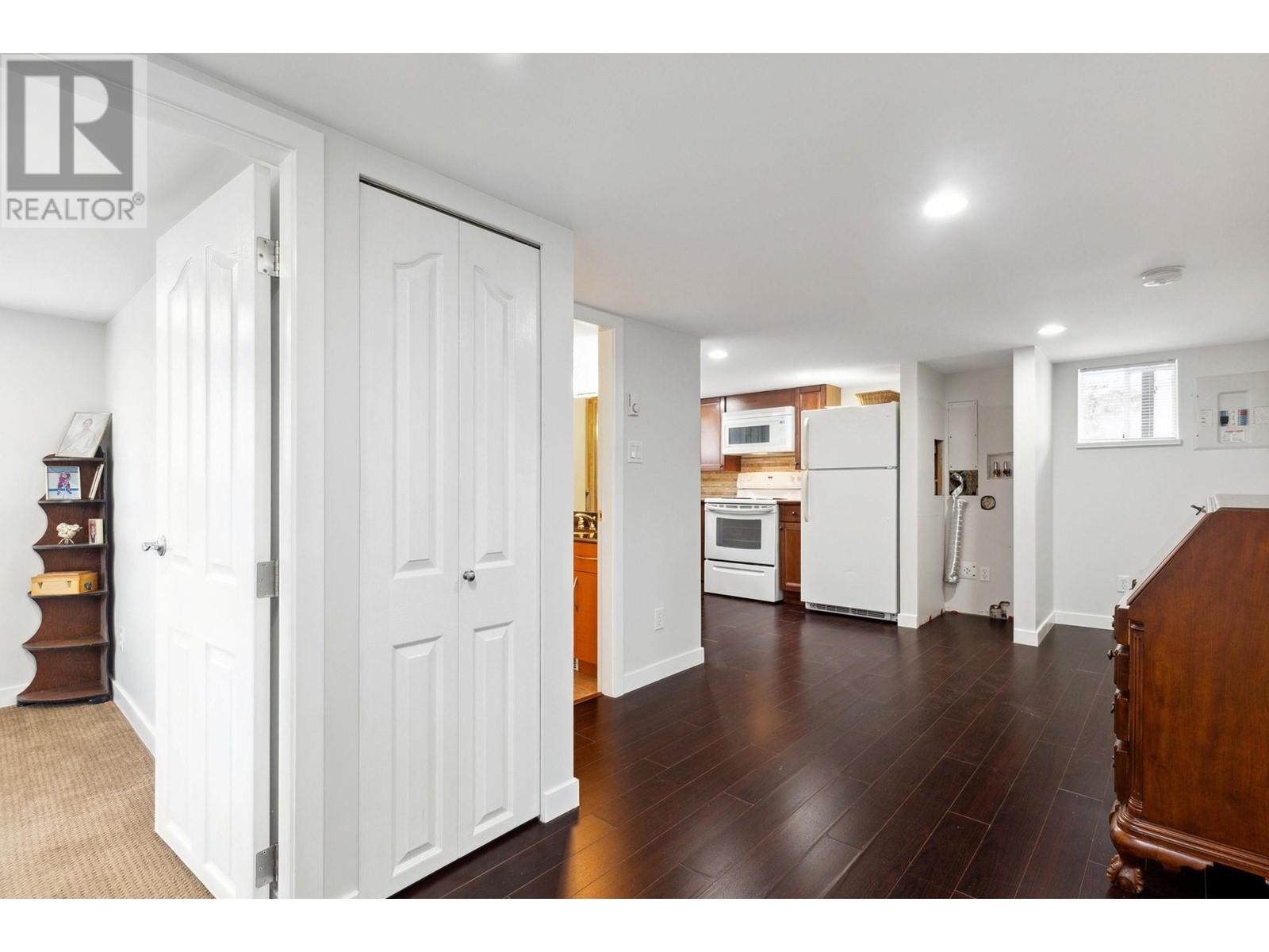 227 E Eighth Avenue, New Westminster, British Columbia  V3L 4K3 - Photo 28 - R2825506