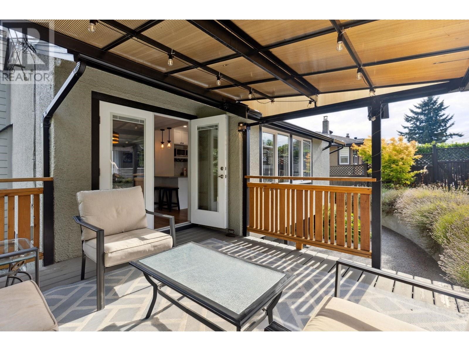 227 E Eighth Avenue, New Westminster, British Columbia  V3L 4K3 - Photo 33 - R2825506