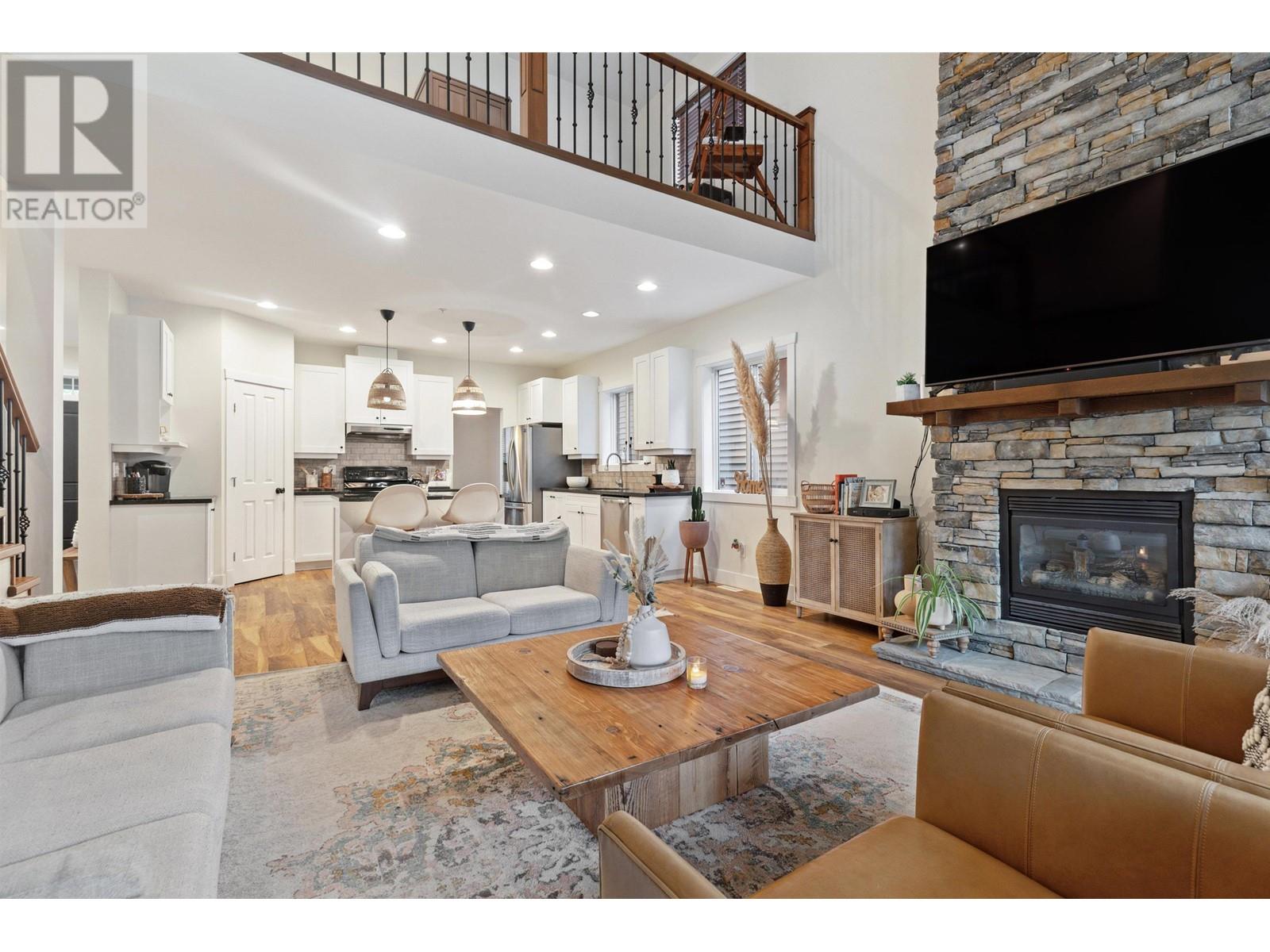 22828 Foreman Drive, Maple Ridge, British Columbia  V4R 0B2 - Photo 4 - R2825495