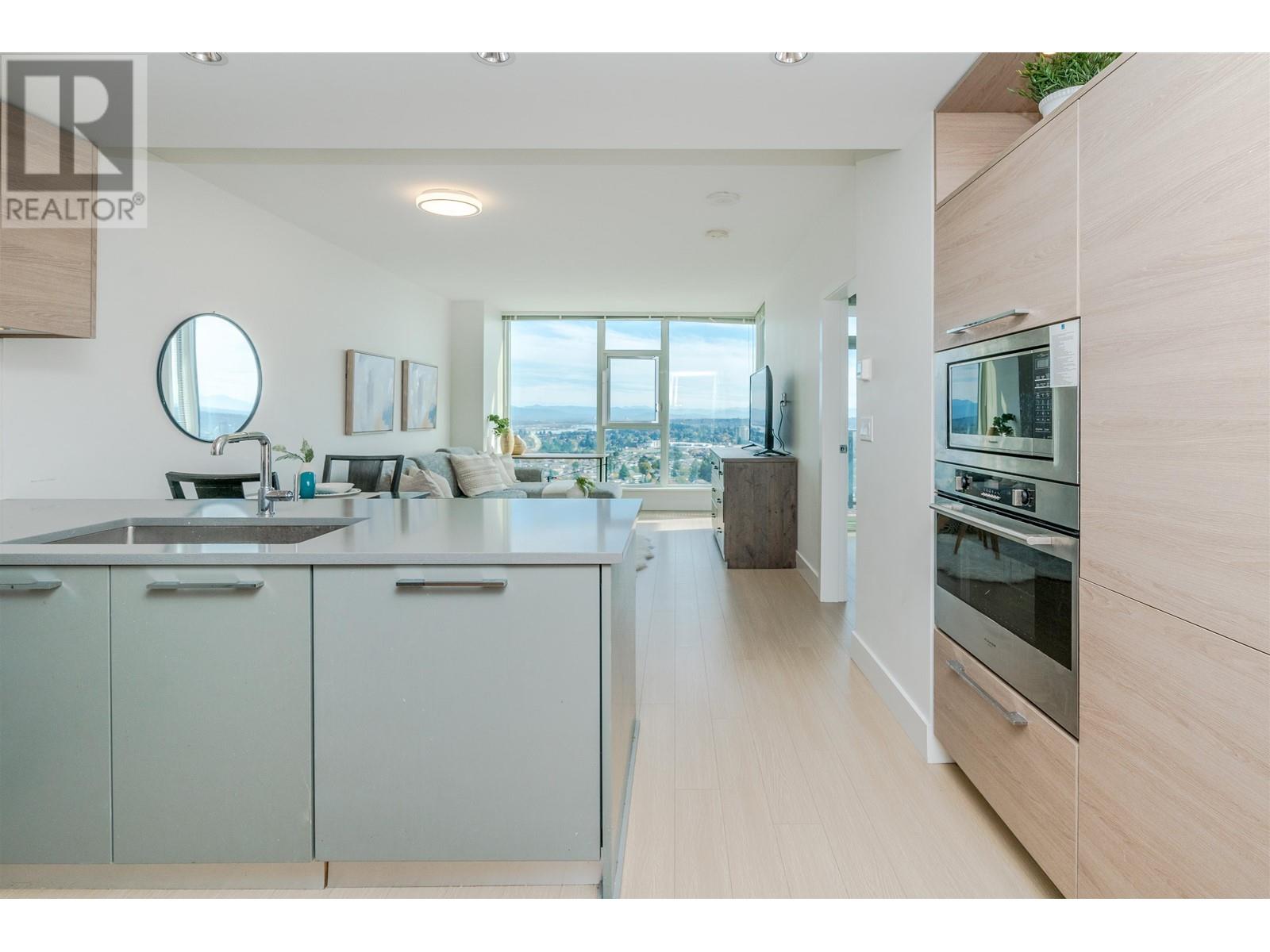 2607 7388 Kingsway, Burnaby, British Columbia  V3N 0G9 - Photo 4 - R2824918