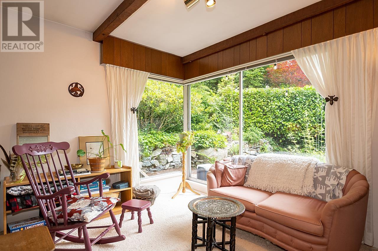 5075 Howe Sound Lane, West Vancouver, British Columbia  V7W 1L4 - Photo 8 - R2825452