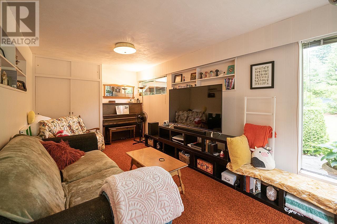5075 Howe Sound Lane, West Vancouver, British Columbia  V7W 1L4 - Photo 24 - R2825452