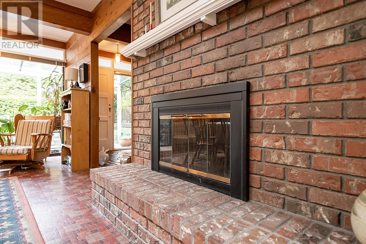 5075 Howe Sound Lane, West Vancouver, British Columbia  V7W 1L4 - Photo 12 - R2825452