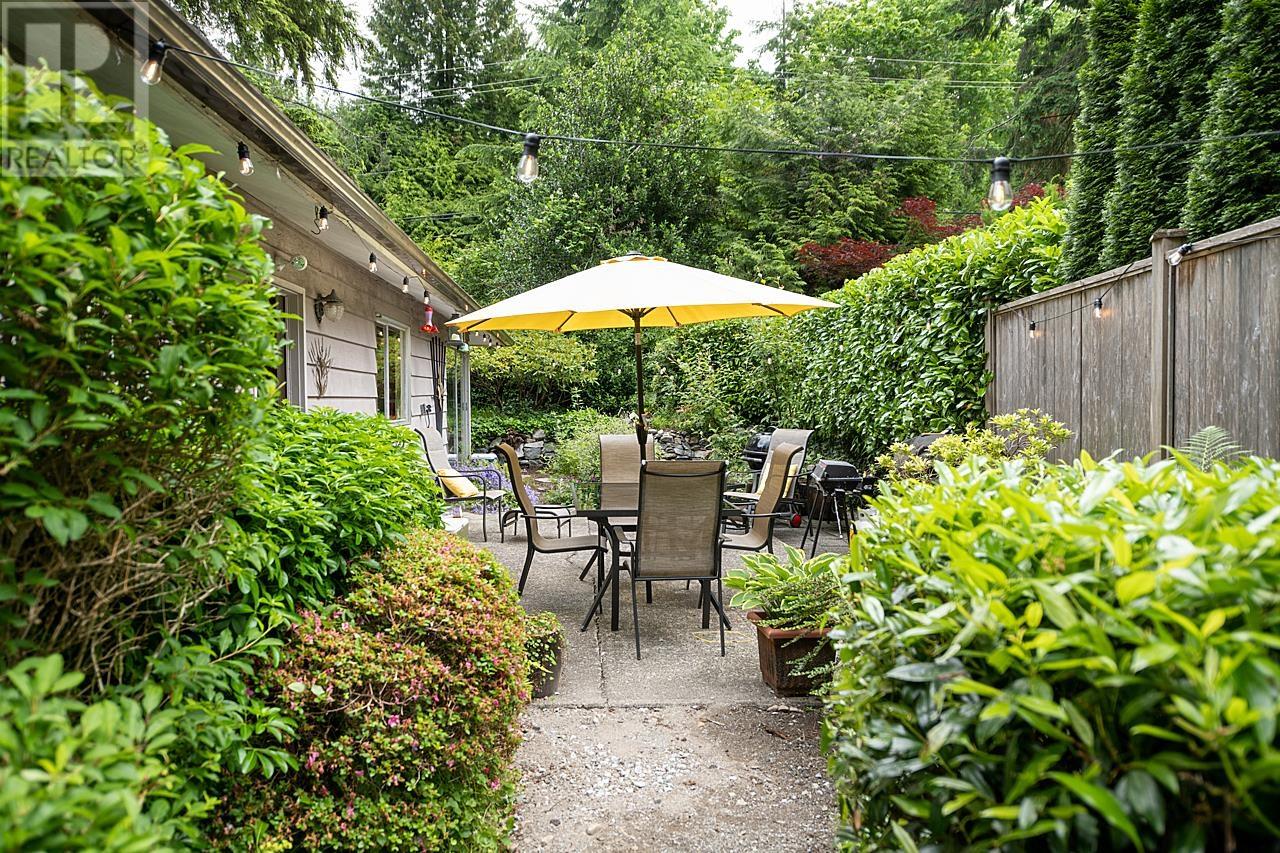 5075 Howe Sound Lane, West Vancouver, British Columbia  V7W 1L4 - Photo 26 - R2825452