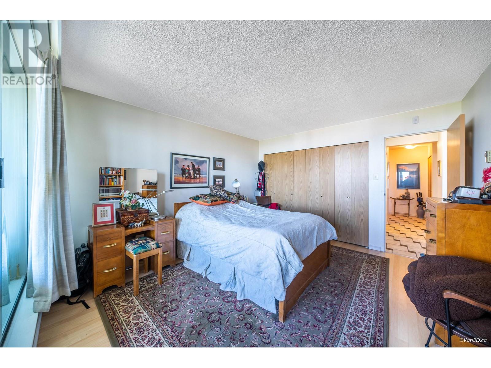 1601 9521 Cardston Court, Burnaby, British Columbia  V3N 4R8 - Photo 12 - R2822251