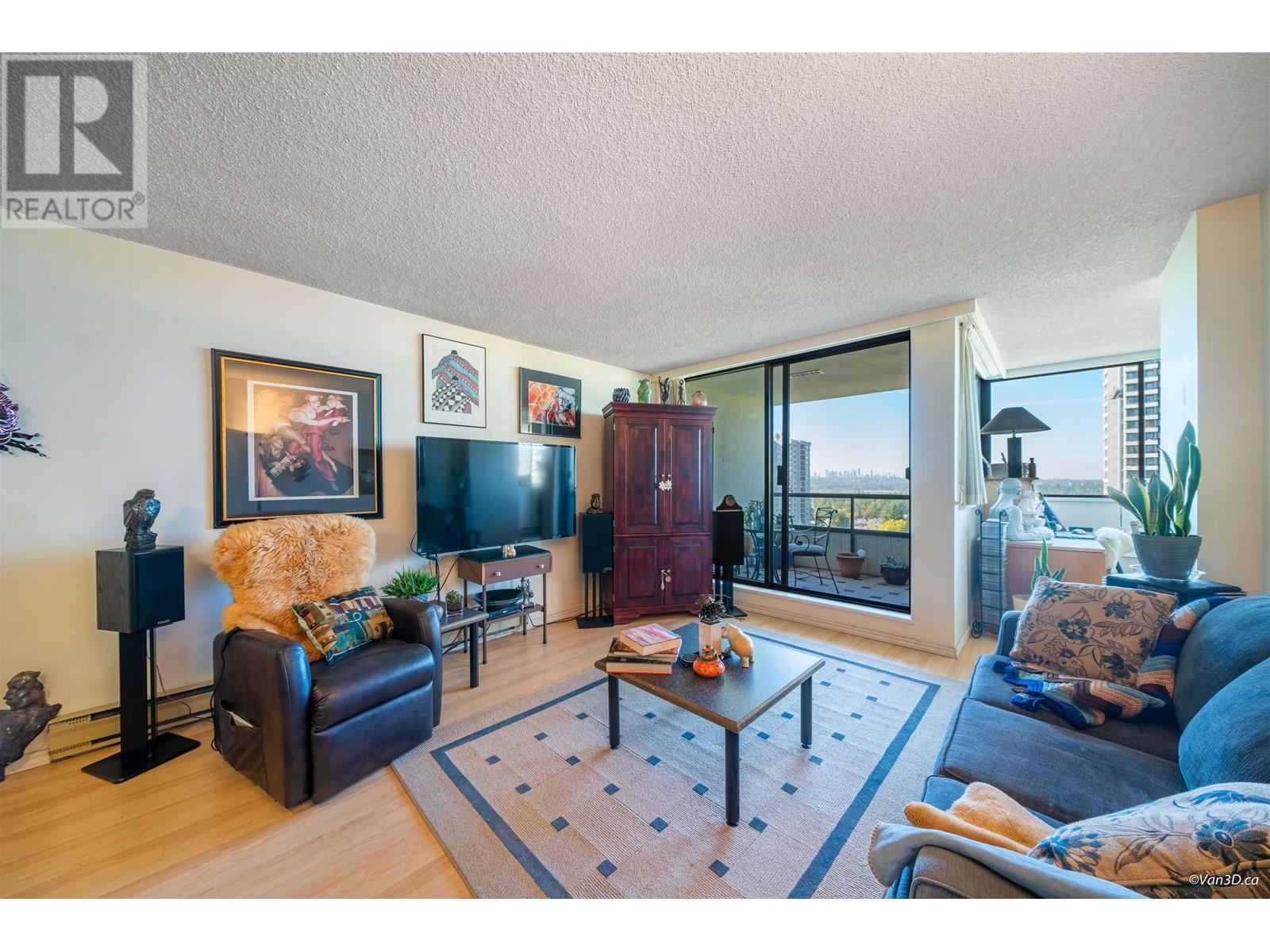 1601 9521 Cardston Court, Burnaby, British Columbia  V3N 4R8 - Photo 3 - R2822251