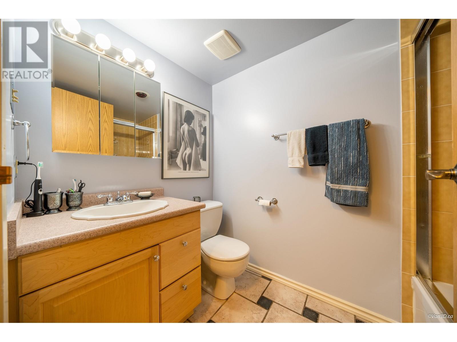 1601 9521 Cardston Court, Burnaby, British Columbia  V3N 4R8 - Photo 15 - R2822251