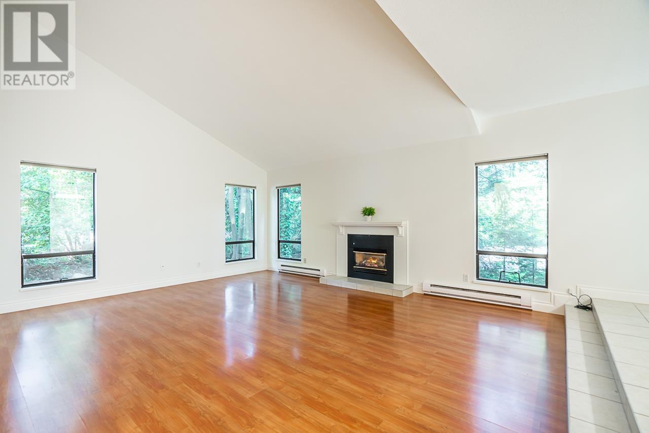 2212 Windridge Drive, North Vancouver, British Columbia  V7H 1B5 - Photo 3 - R2779353
