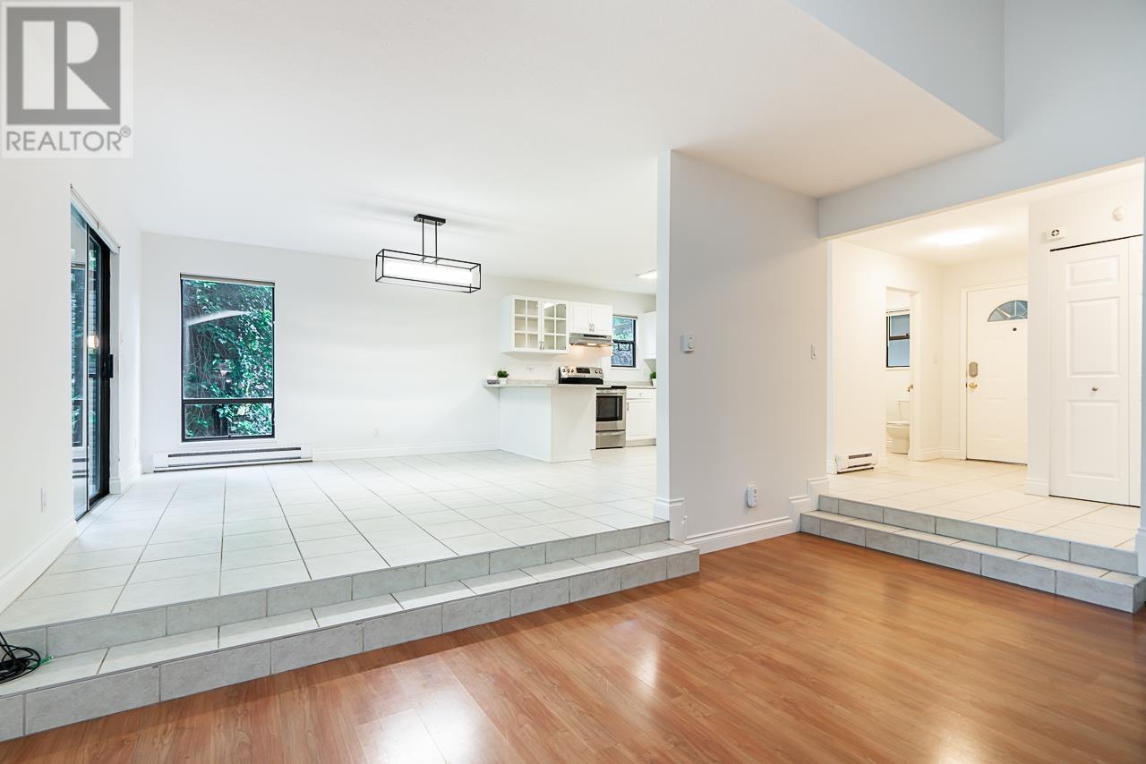 2212 Windridge Drive, North Vancouver, British Columbia  V7H 1B5 - Photo 6 - R2779353
