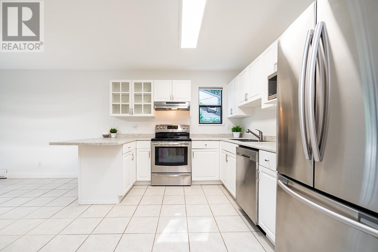 2212 Windridge Drive, North Vancouver, British Columbia  V7H 1B5 - Photo 15 - R2779353