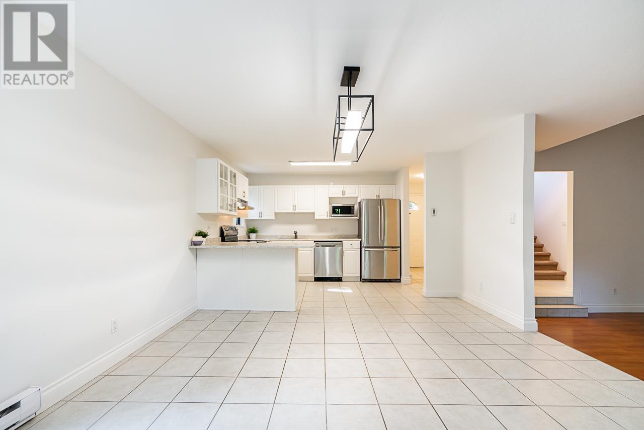 2212 Windridge Drive, North Vancouver, British Columbia  V7H 1B5 - Photo 8 - R2779353