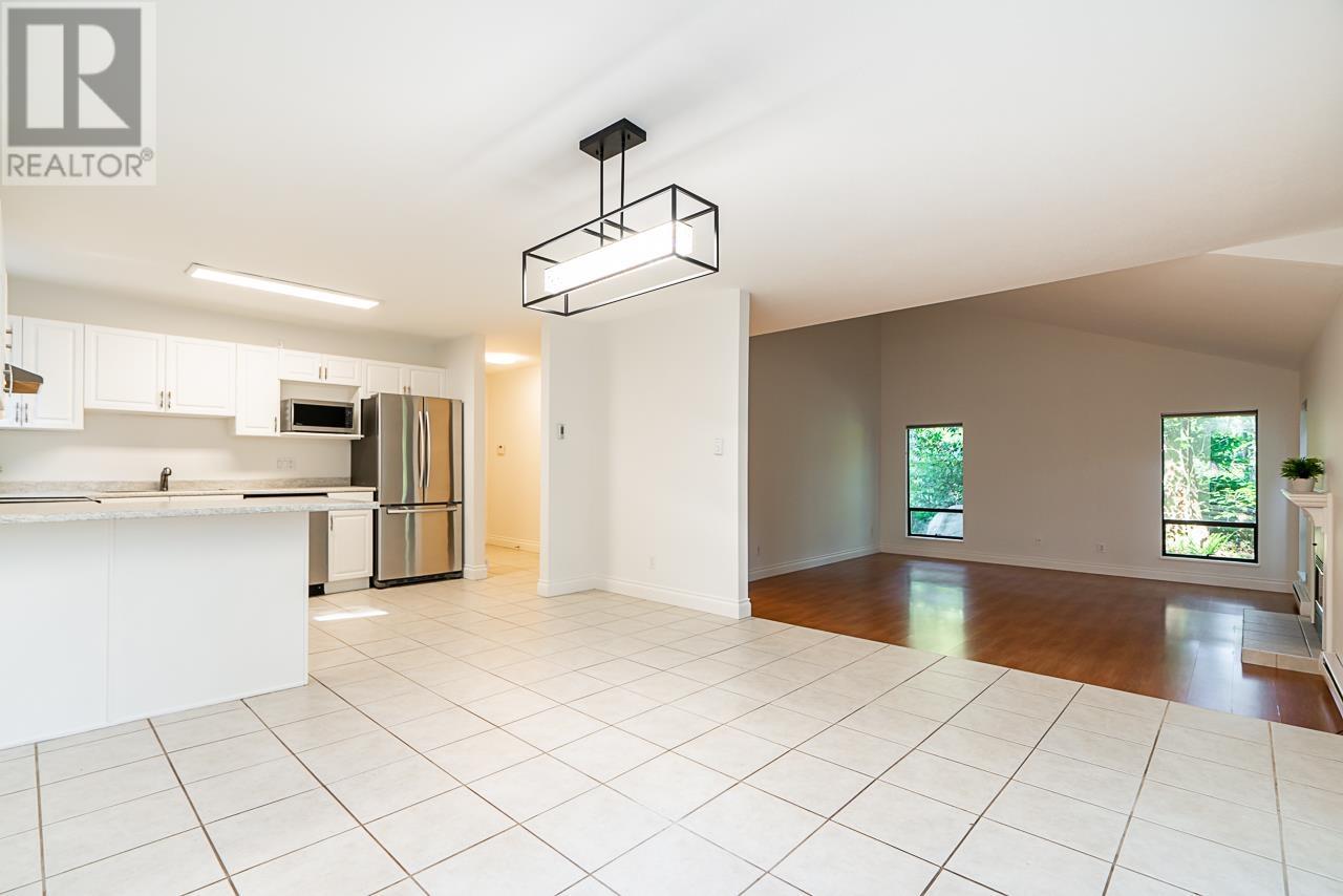 2212 Windridge Drive, North Vancouver, British Columbia  V7H 1B5 - Photo 11 - R2779353