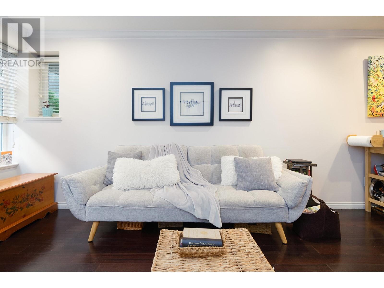 995 W 20th Avenue, Vancouver, British Columbia  V5Z 1Y4 - Photo 2 - R2825524