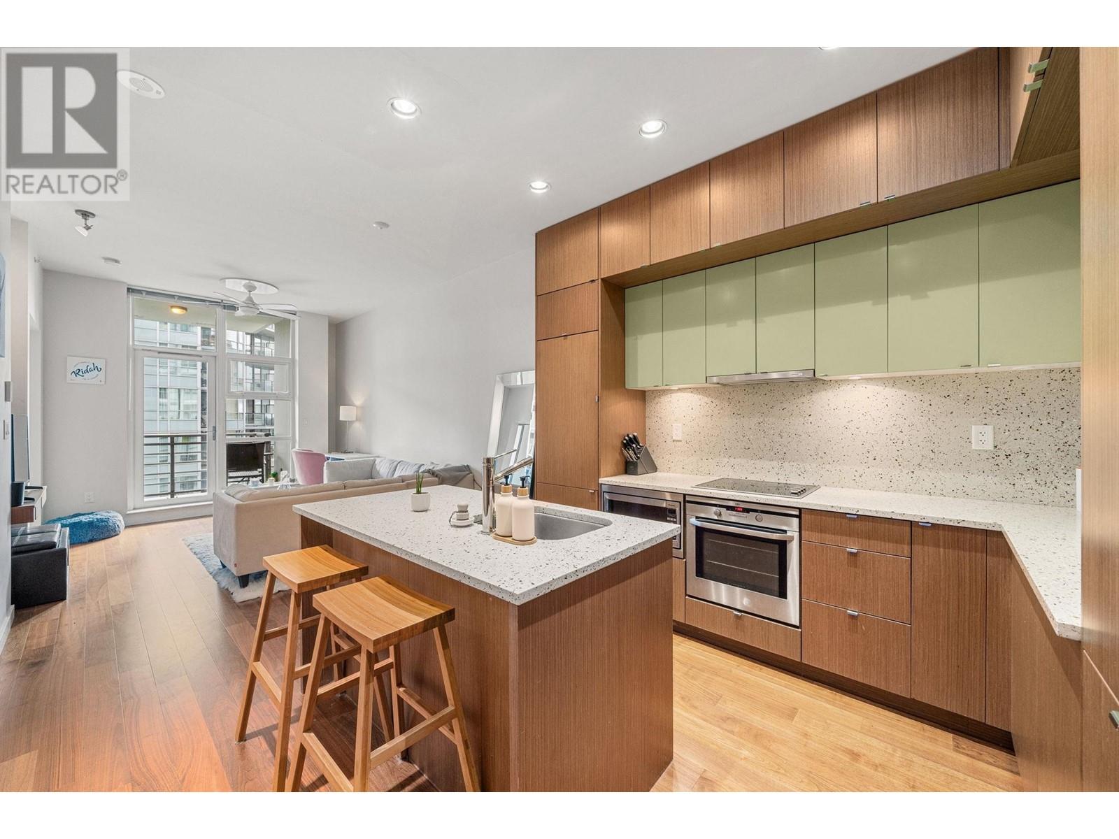 1005 1205 HOWE STREET, vancouver, British Columbia