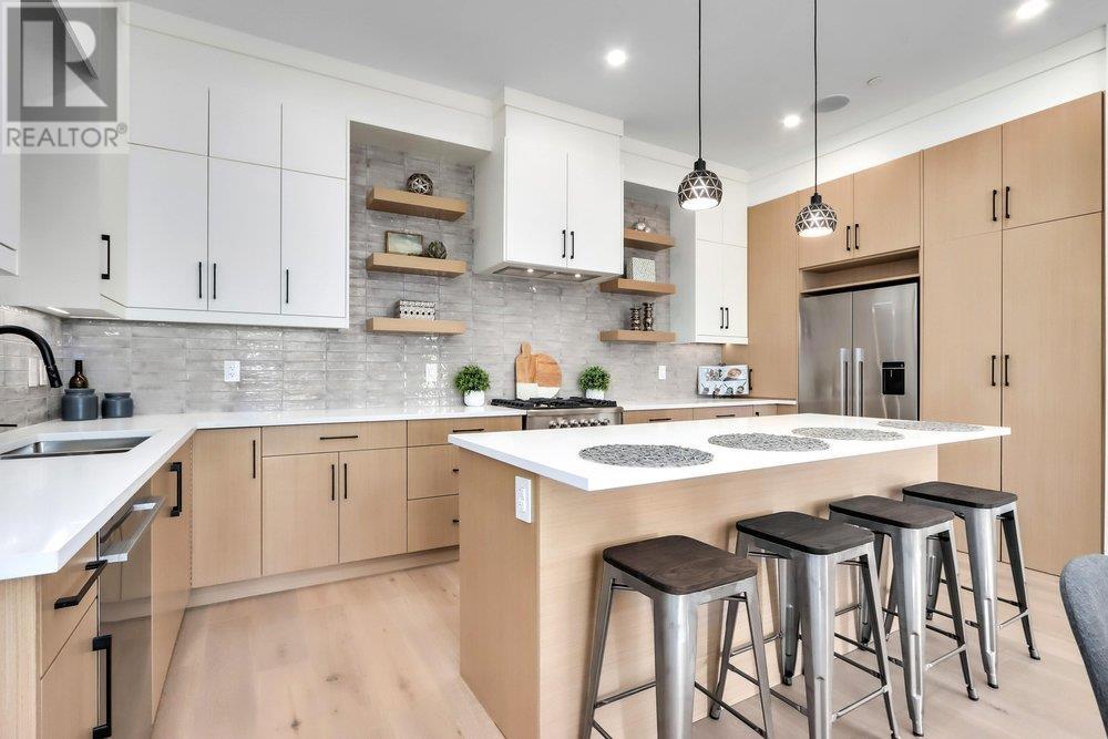 2863 Turner Street, Vancouver, British Columbia  V5K 2G6 - Photo 8 - R2825581