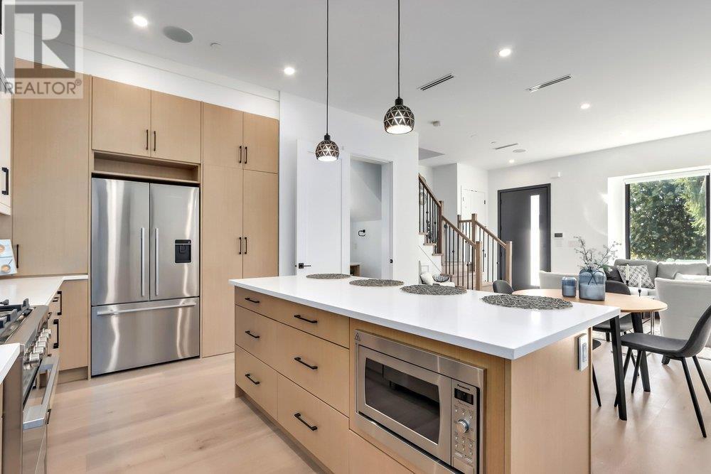 2863 Turner Street, Vancouver, British Columbia  V5K 2G6 - Photo 9 - R2825581