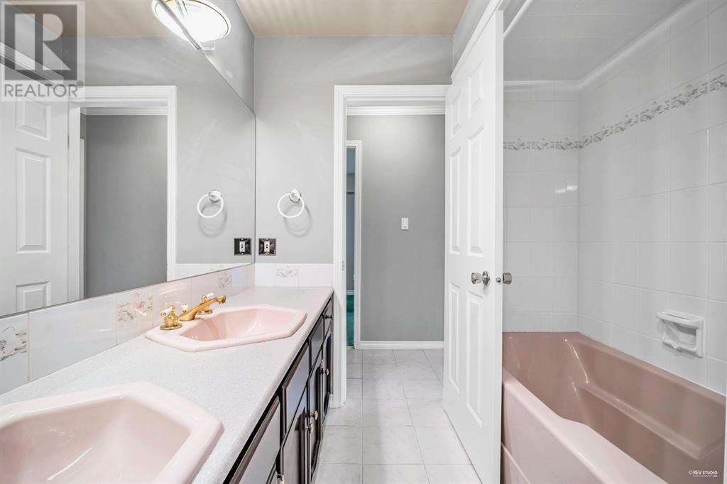 7640 Curzon Street, Richmond, British Columbia  V7C 4H7 - Photo 35 - R2825510