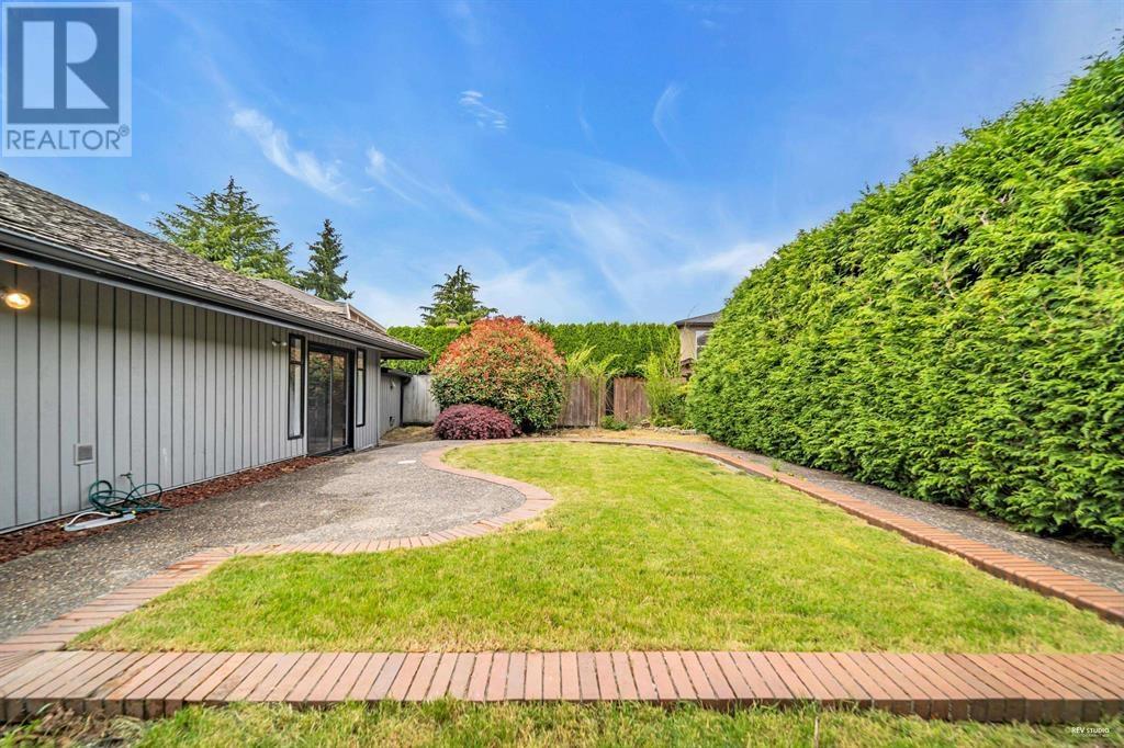 7640 Curzon Street, Richmond, British Columbia  V7C 4H7 - Photo 39 - R2825510