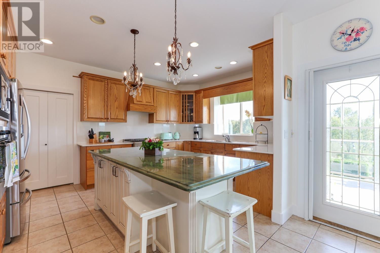 2550 Palisade Crescent, Port Coquitlam, British Columbia  V3C 6B2 - Photo 4 - R2825533