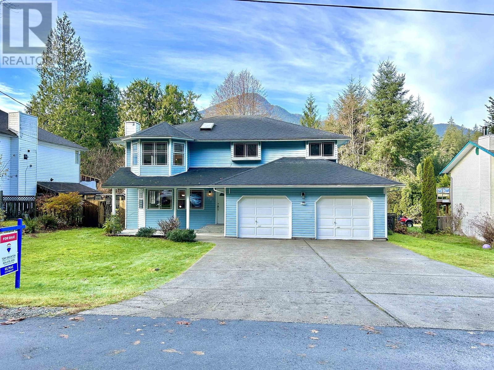 1705 Ymca Road, Langdale, British Columbia  V0N 1V6 - Photo 3 - R2825541