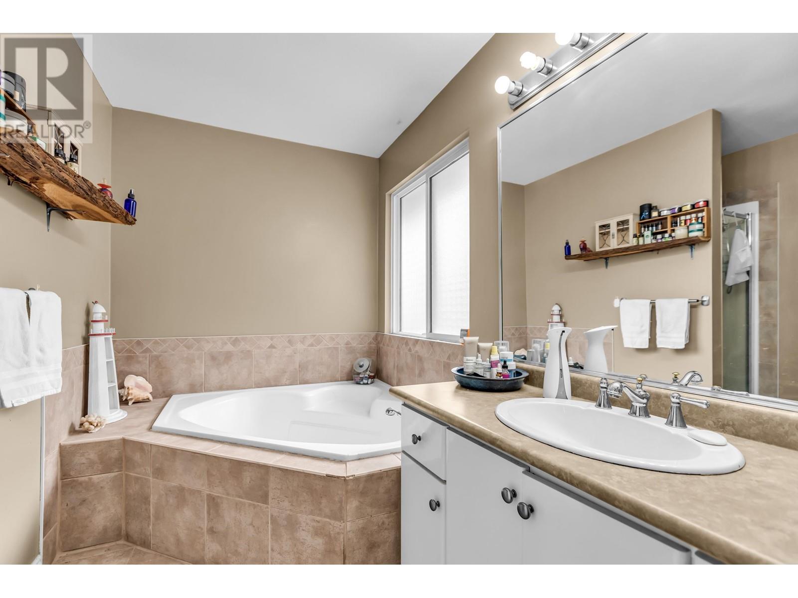 24038 109a Avenue, Maple Ridge, British Columbia  V2W 1Z4 - Photo 21 - R2825586