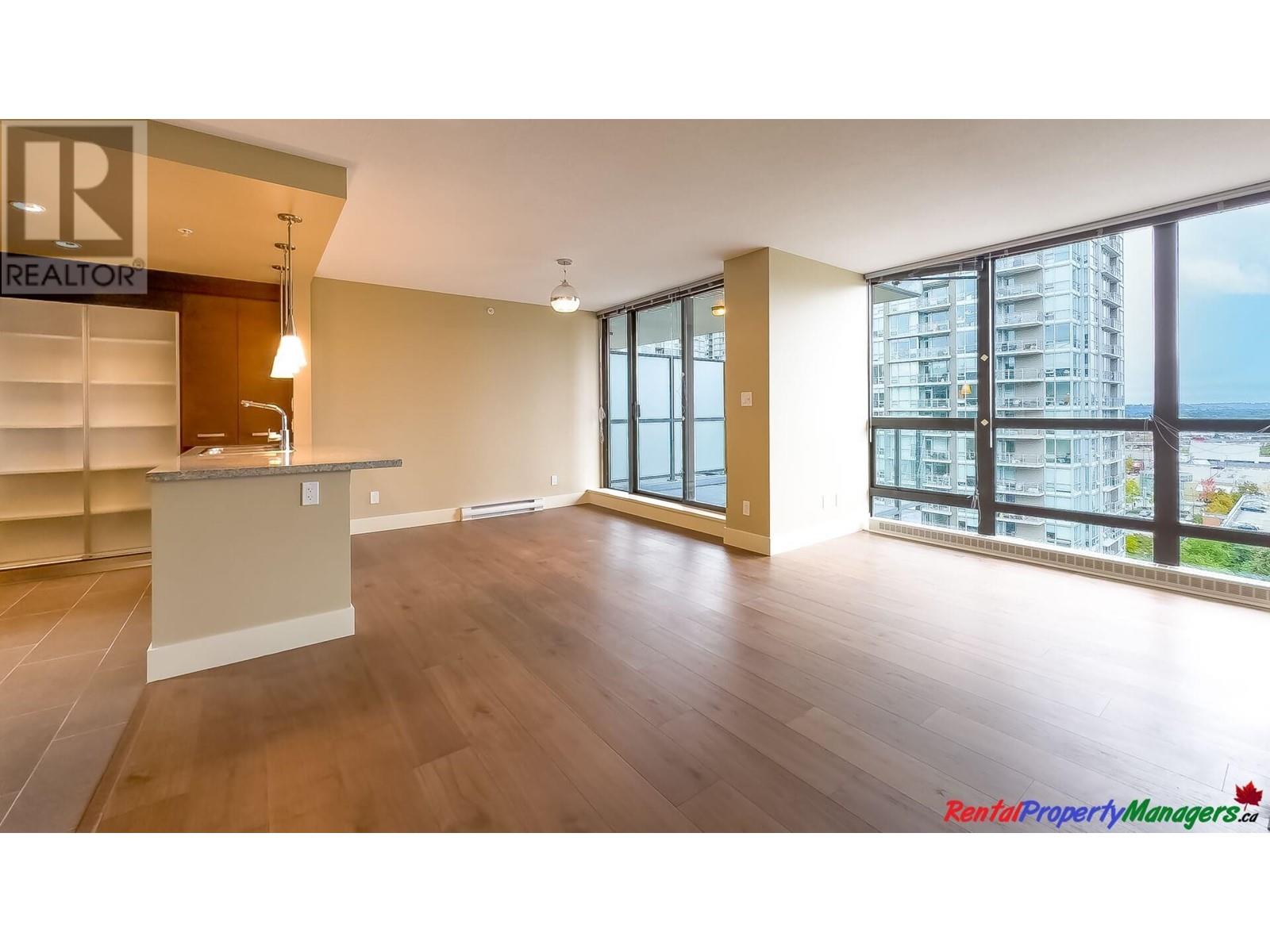 1505 2959 Glen Drive, Coquitlam, British Columbia  V3B 0B8 - Photo 3 - R2825535