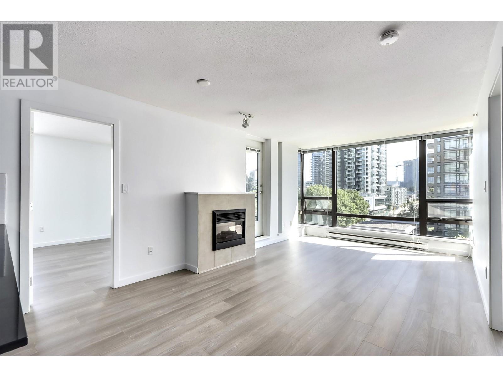 808 4182 Dawson Street, Burnaby, British Columbia  V5C 0A2 - Photo 2 - R2823978