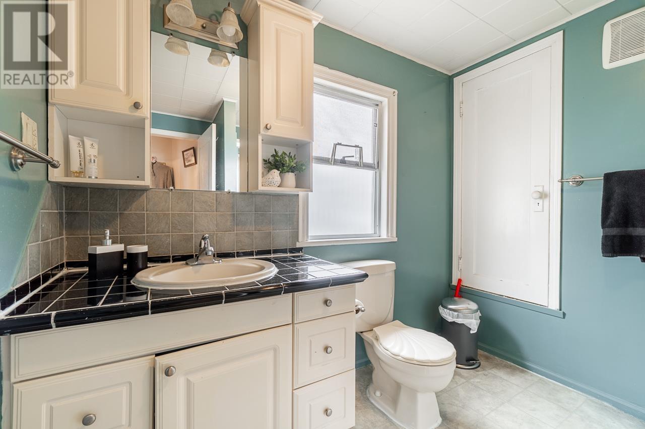5023 Ross Street, Vancouver, British Columbia  V5W 3K6 - Photo 8 - R2816806