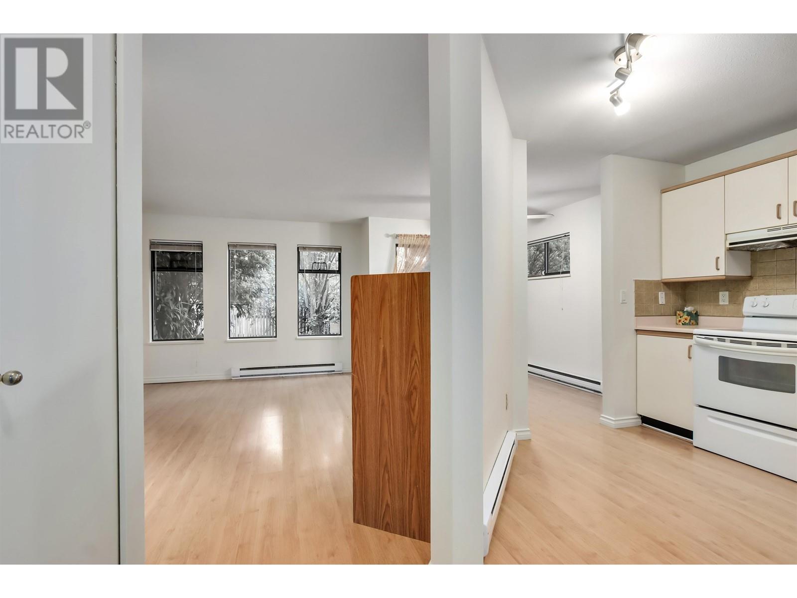 34 98 Begin Street, Coquitlam, British Columbia  V3K 6M9 - Photo 3 - R2825551