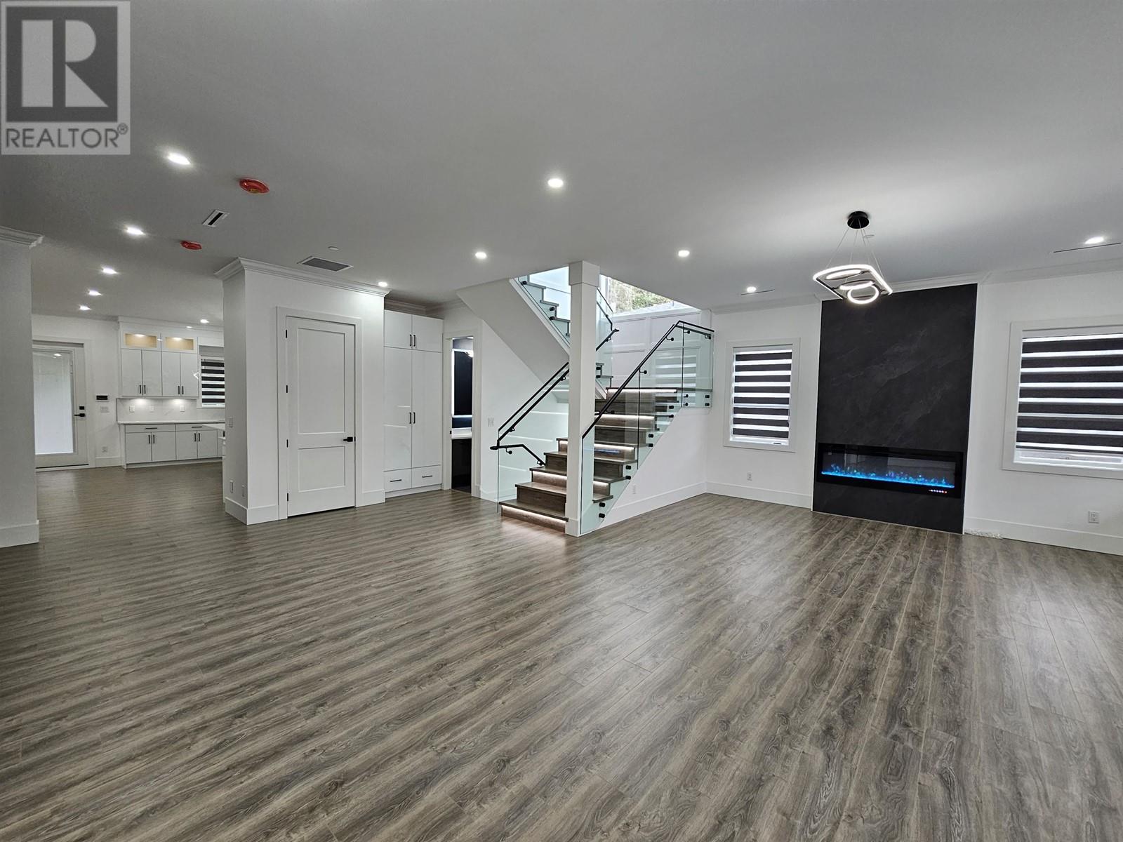 13170 236b Street, Maple Ridge, British Columbia  V4R 0J1 - Photo 2 - R2824074