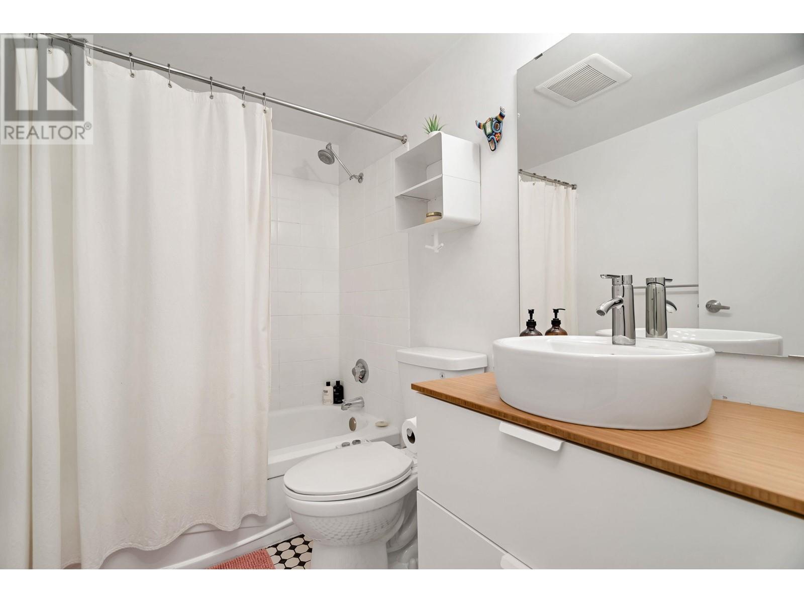 403 423 Agnes Street, New Westminster, British Columbia  V3L 1G2 - Photo 8 - R2825463
