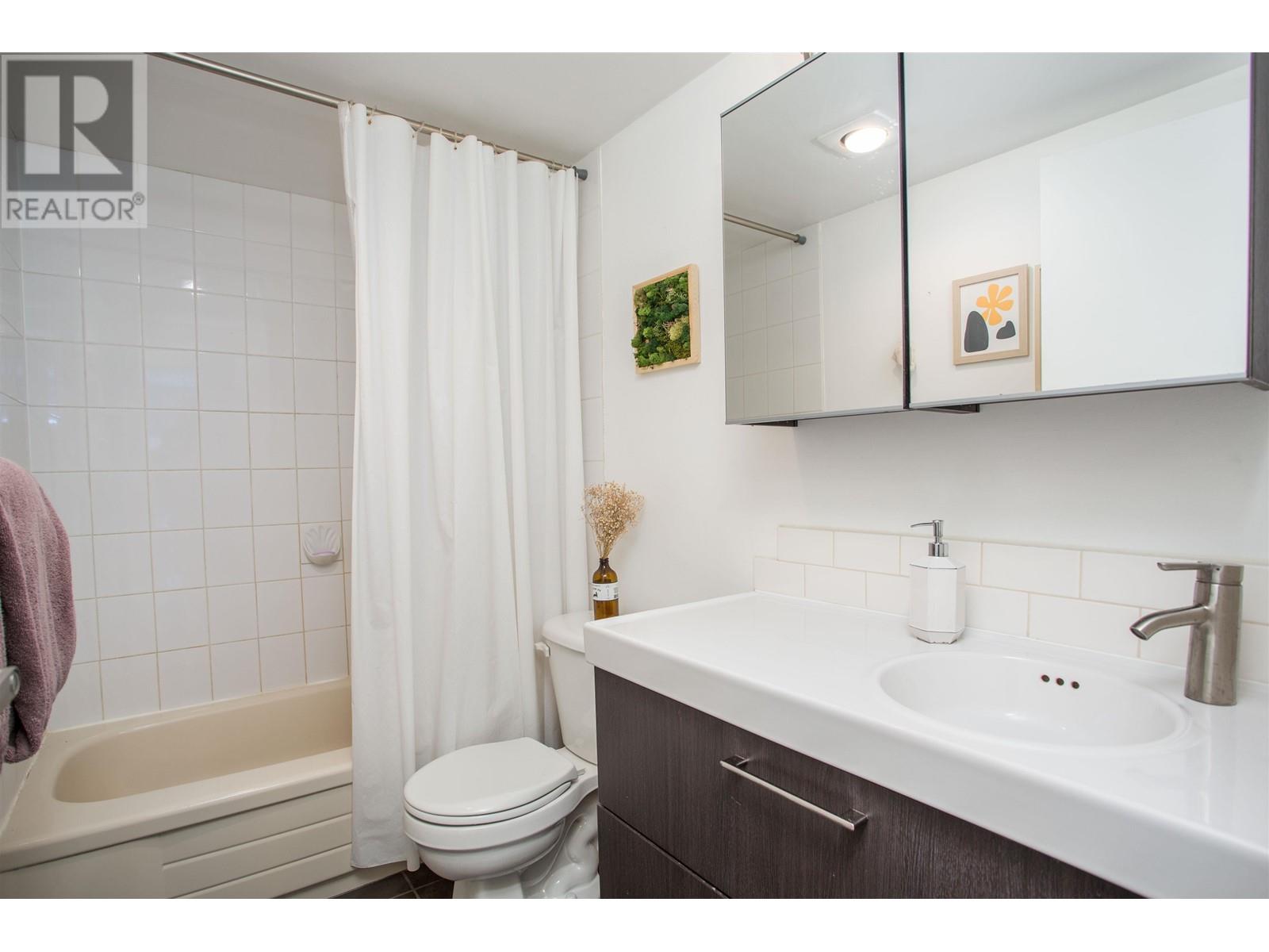 309 131 W 4th Street, North Vancouver, British Columbia  V7M 3C8 - Photo 18 - R2821909
