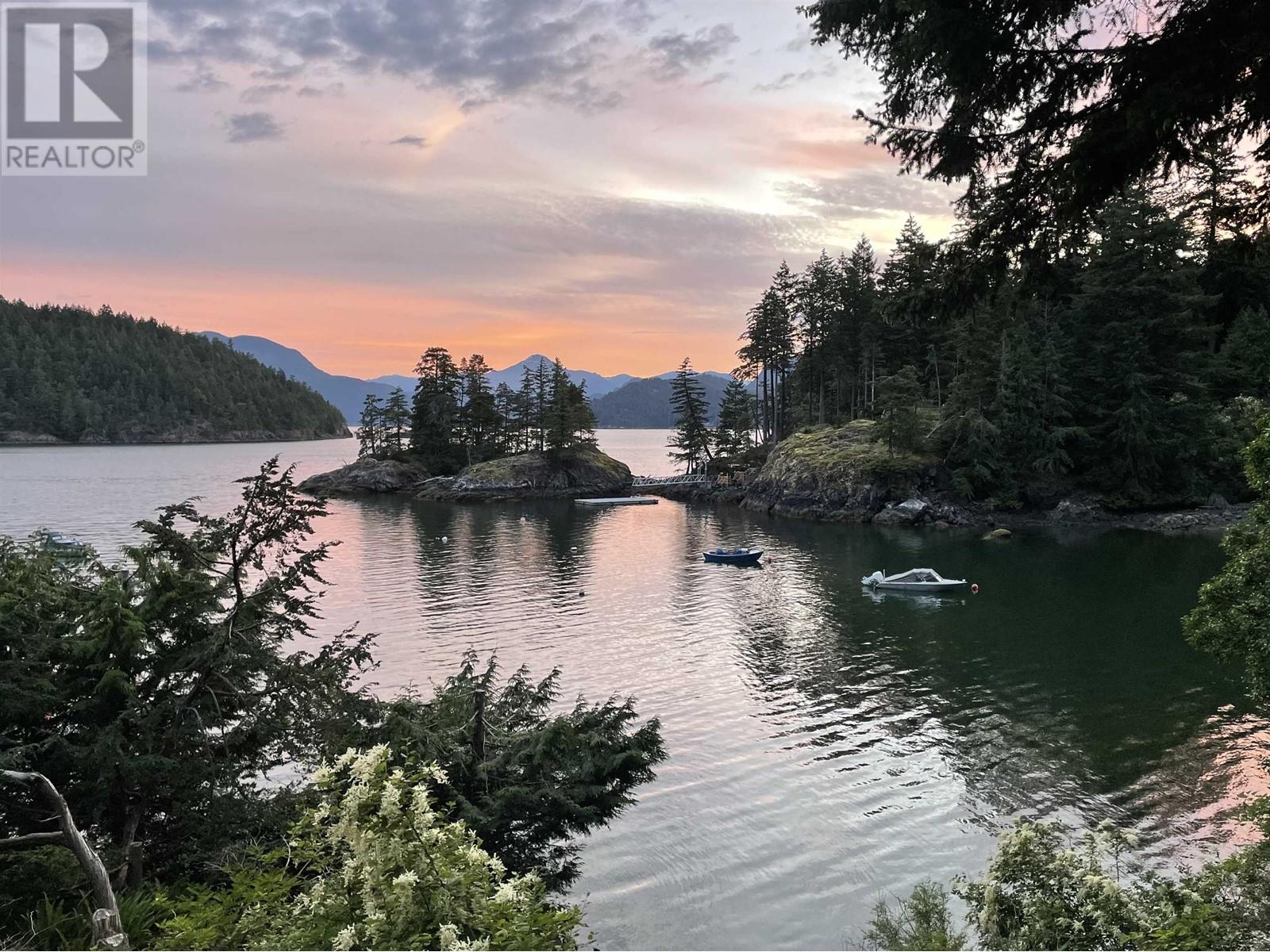 1558 Mount Gardner Road, Bowen Island, British Columbia  V0N 1G2 - Photo 3 - R2813825