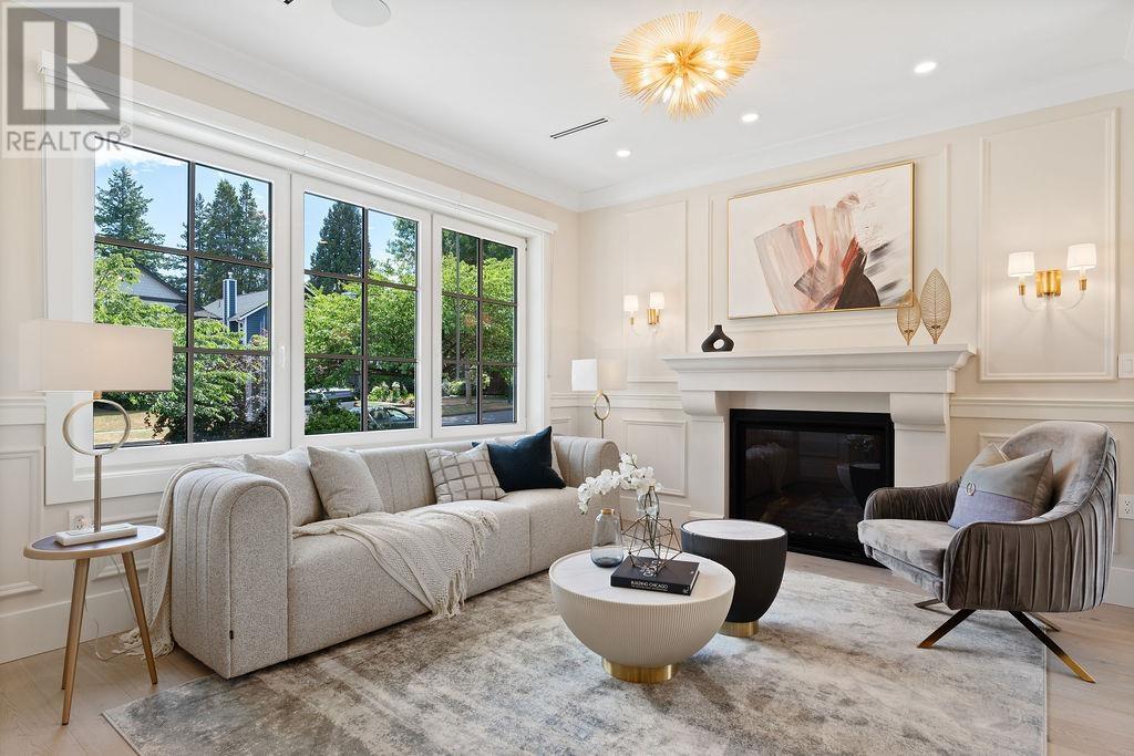 3241 W 32nd Avenue, Vancouver, British Columbia  V6L 2C2 - Photo 2 - R2825546