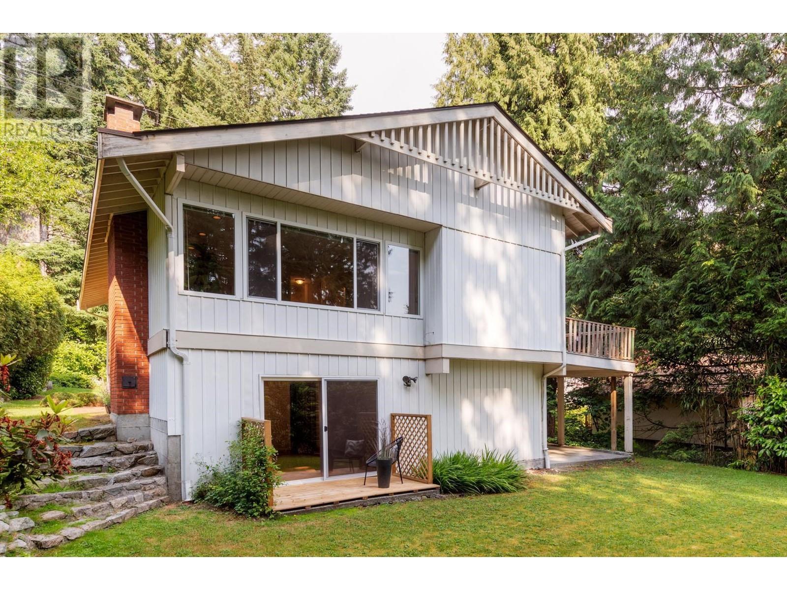 5650 Westport Road, West Vancouver, British Columbia  V7W 1V1 - Photo 3 - R2814869