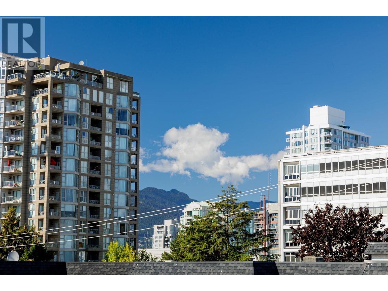 228 E 12th Street, North Vancouver, British Columbia  V7L 2J6 - Photo 29 - R2817542