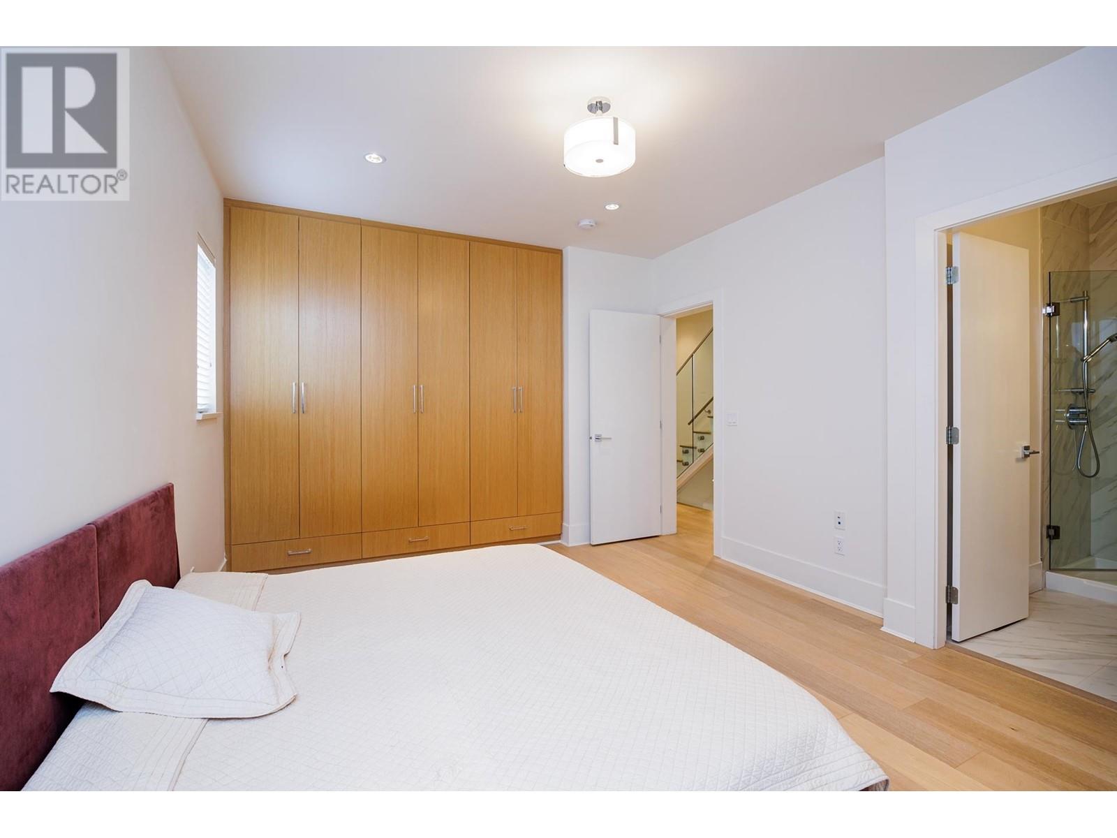 228 E 12th Street, North Vancouver, British Columbia  V7L 2J6 - Photo 14 - R2817542
