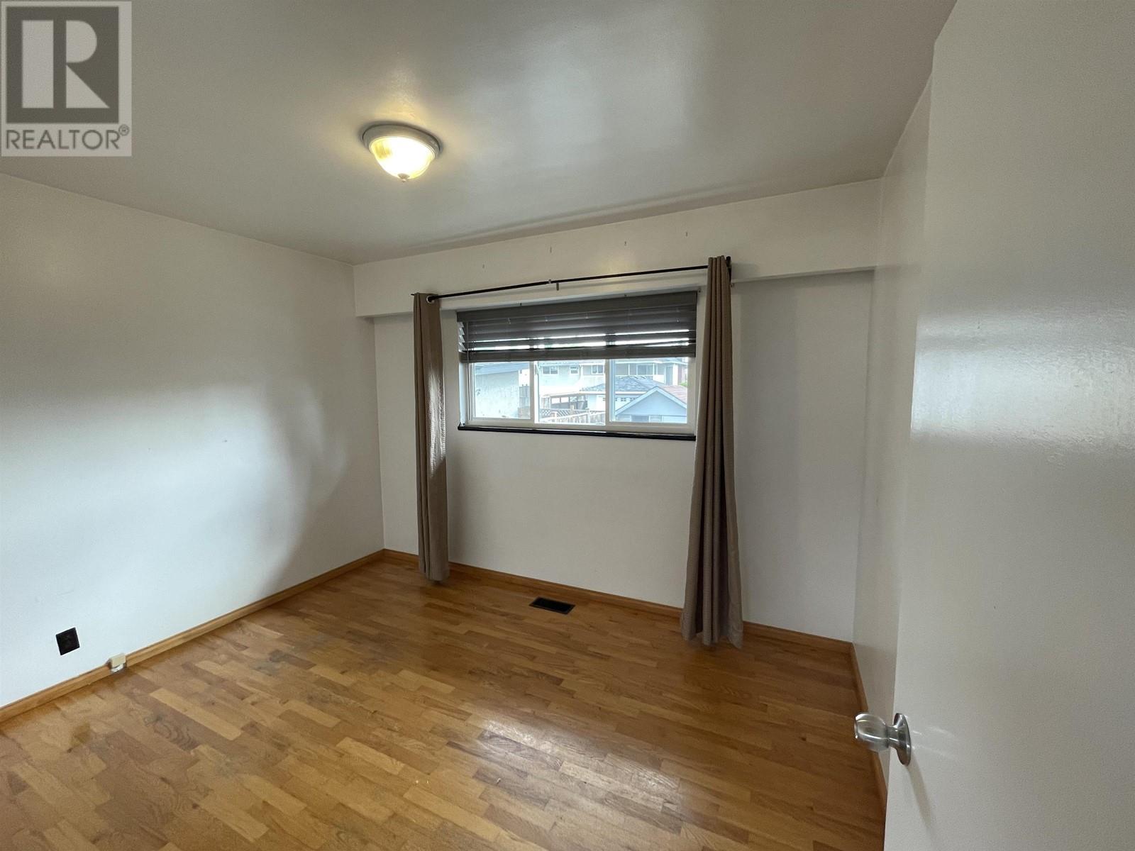 6916 Union Street, Burnaby, British Columbia  V5B 1X5 - Photo 20 - R2825383