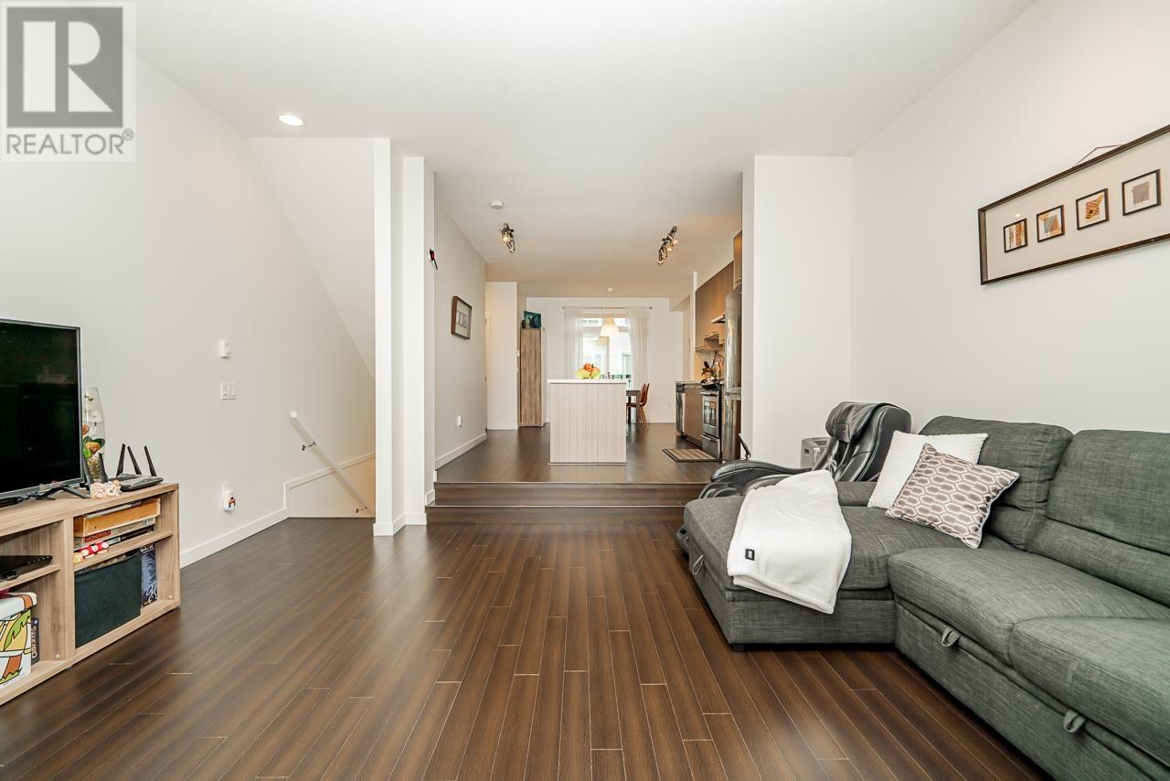 68 1305 Soball Street, Coquitlam, British Columbia  V3E 0E8 - Photo 6 - R2820568