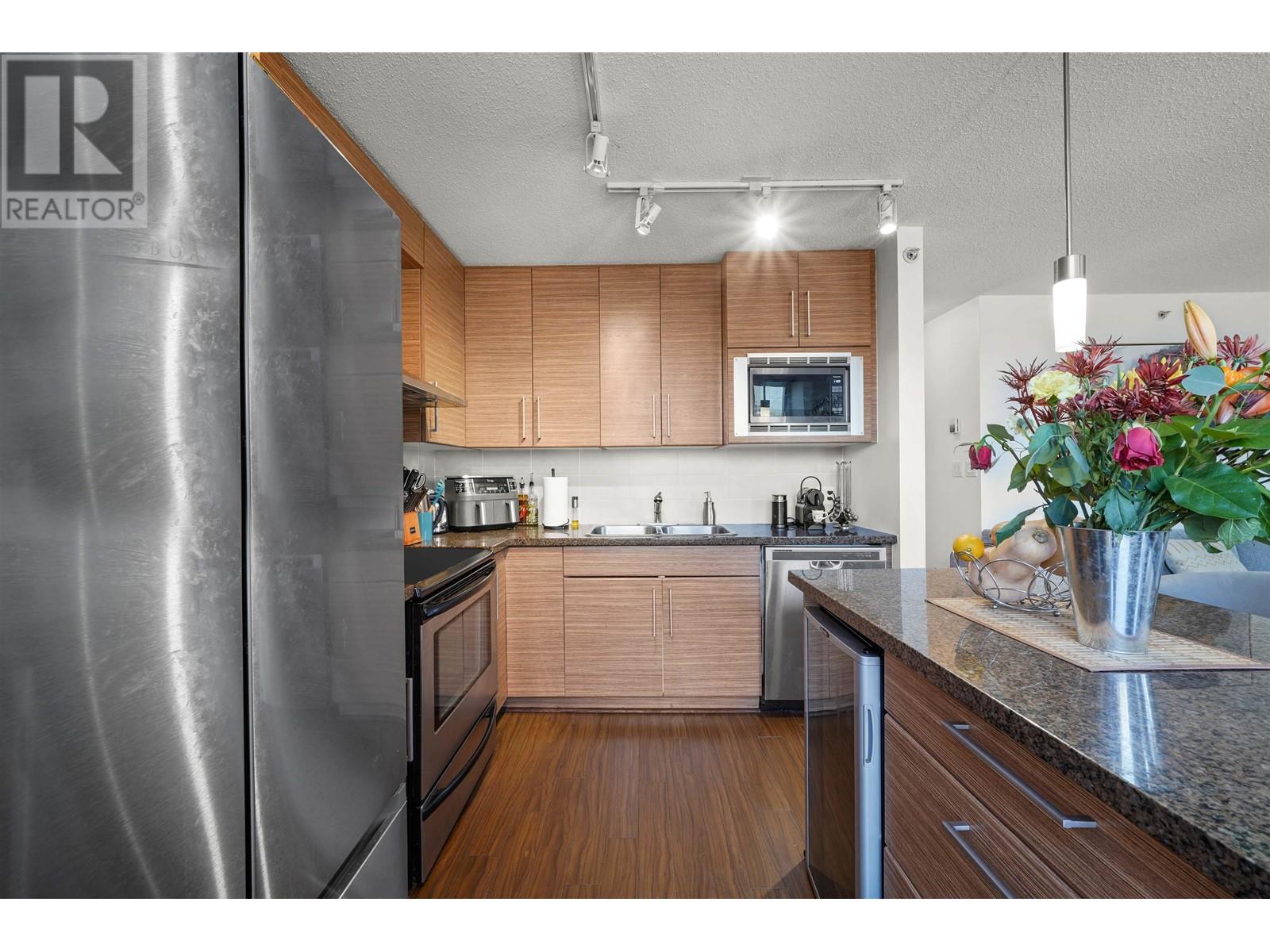 1102 188 Keefer Place, Vancouver, British Columbia  V6B 0J1 - Photo 5 - R2824456