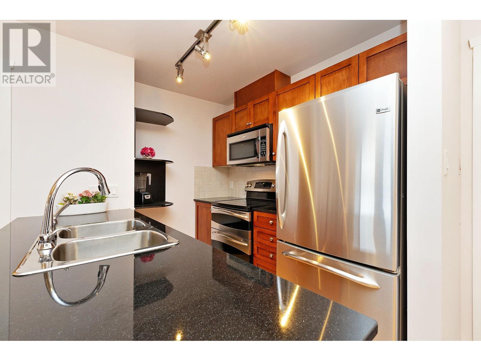 207 415 E Columbia Street, New Westminster, British Columbia  V3L 0B4 - Photo 4 - R2825598