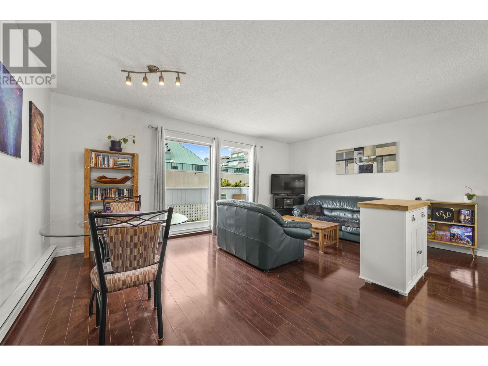212 2055 SUFFOLK AVENUE, port coquitlam, British Columbia