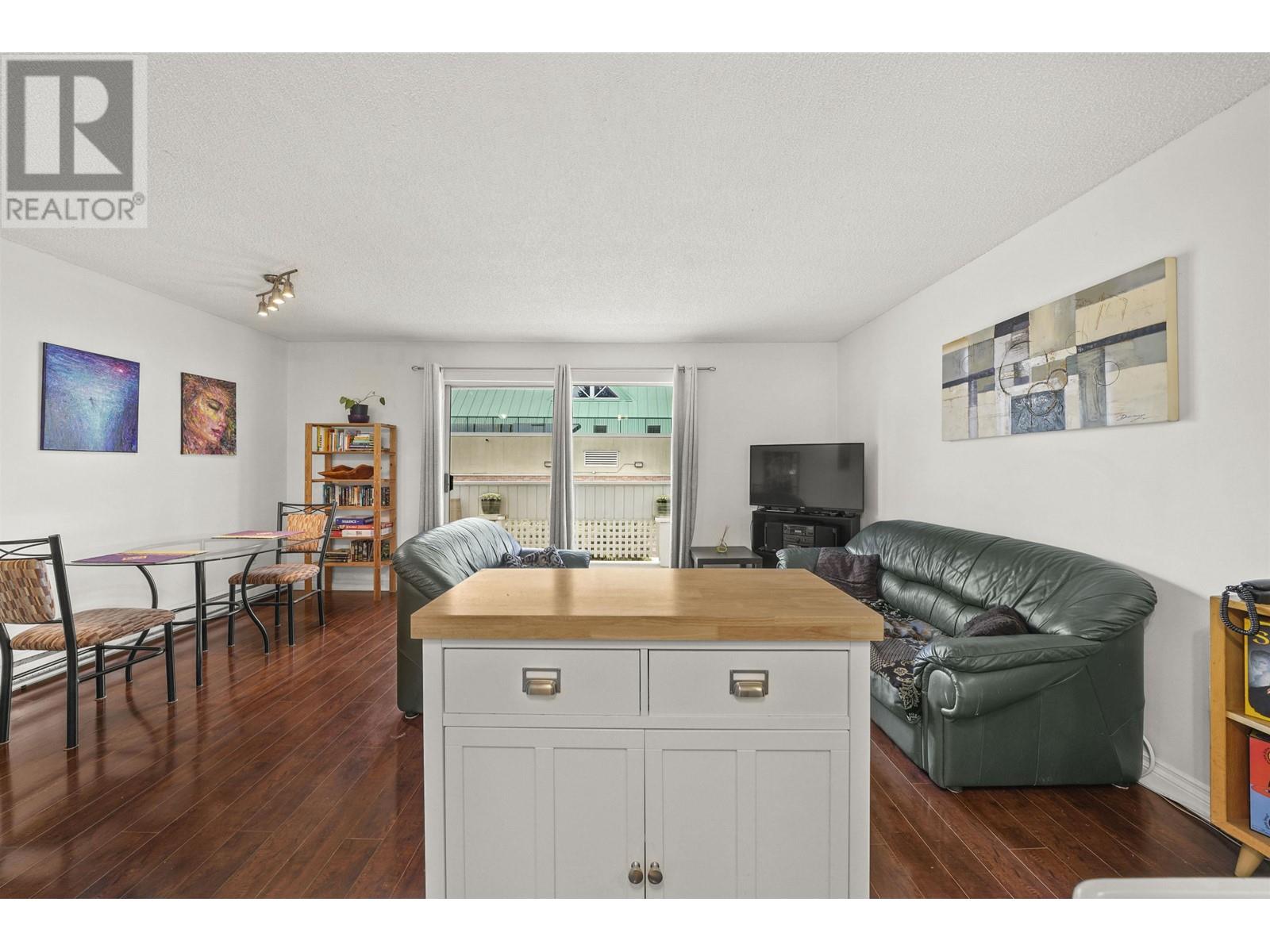 212 2055 Suffolk Avenue, Port Coquitlam, British Columbia  V3B 1H4 - Photo 8 - R2825618