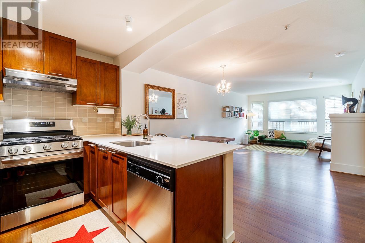 110 2958 Whisper Way, Coquitlam, British Columbia  V3E 3S7 - Photo 10 - R2822464