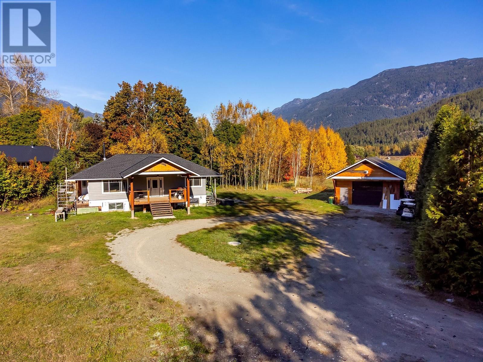 7617 ANDERSON ROAD, pemberton, British Columbia