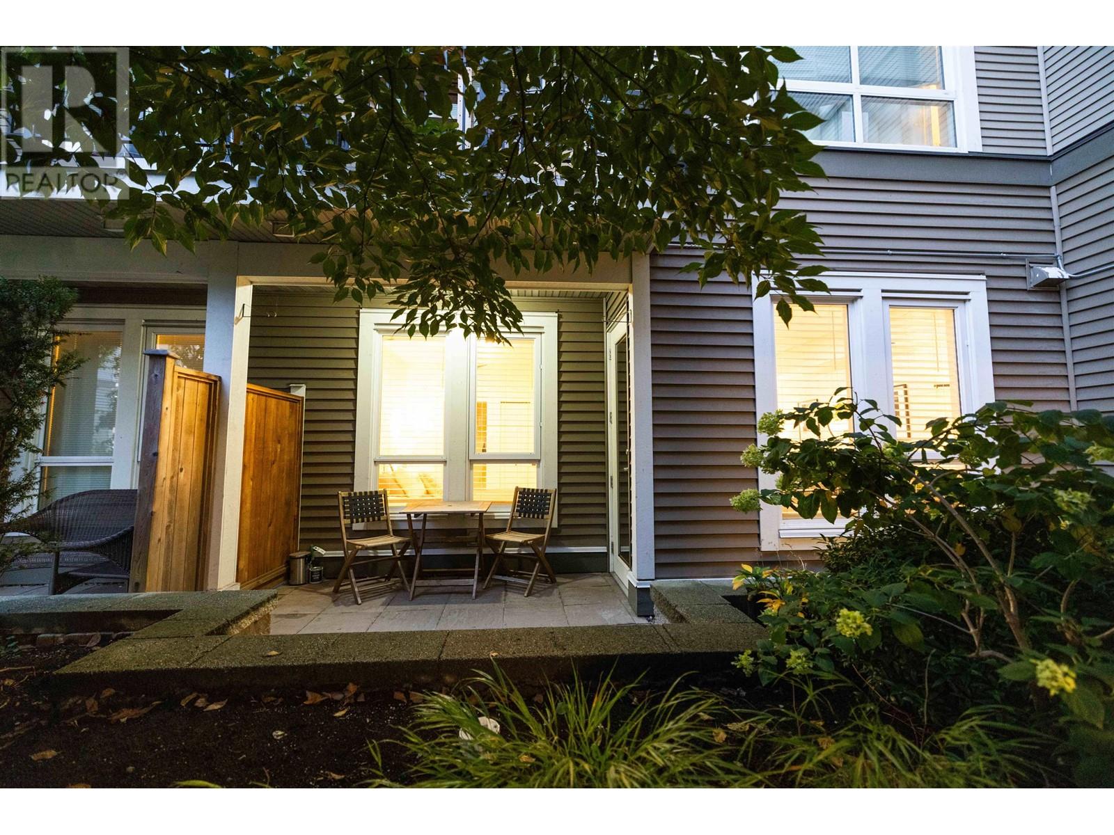 110 12040 222nd Street, Maple Ridge, British Columbia  V2X 9G8 - Photo 4 - R2824590