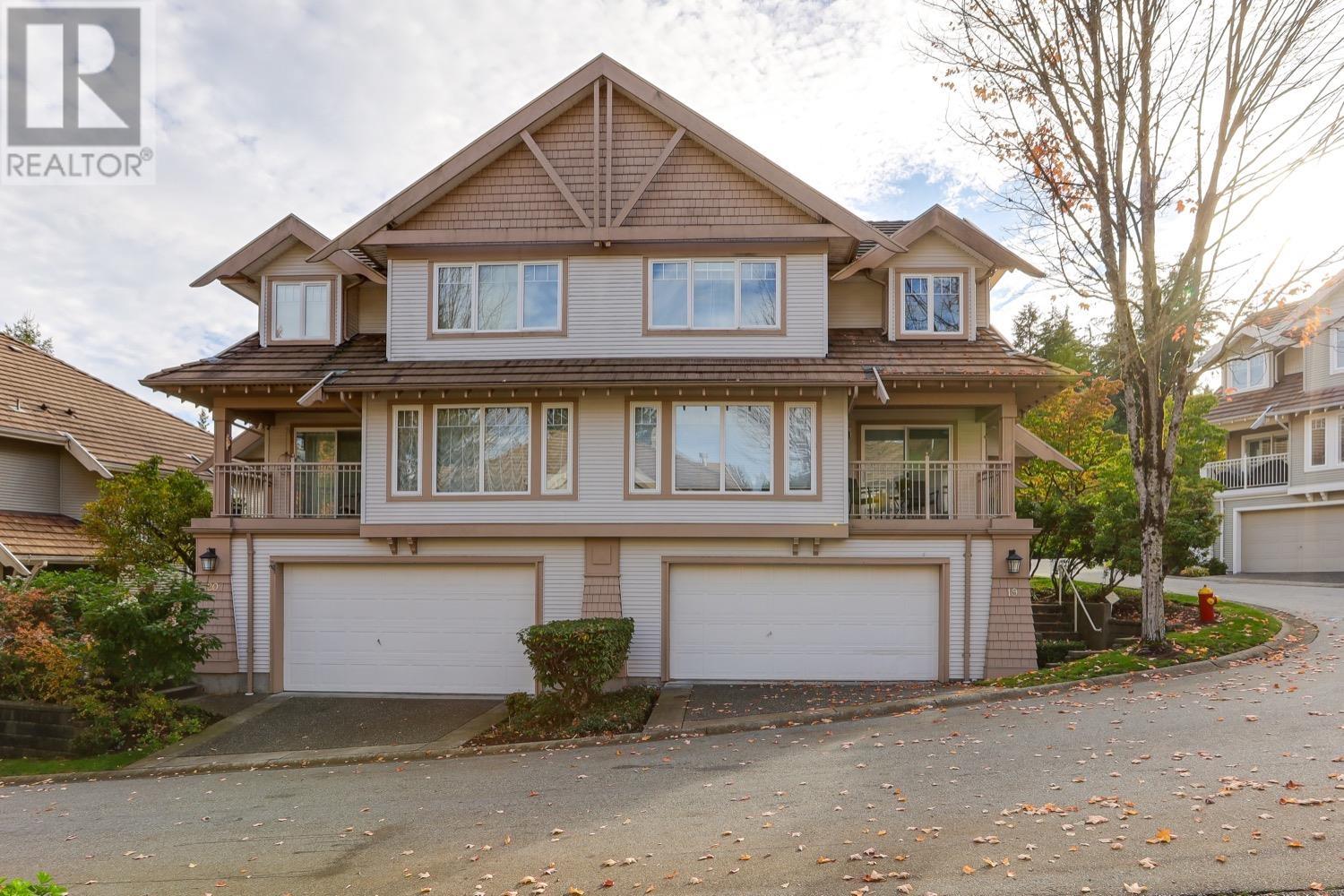 19 3405 Plateau Boulevard, Coquitlam, British Columbia  V3E 3L7 - Photo 2 - R2825636