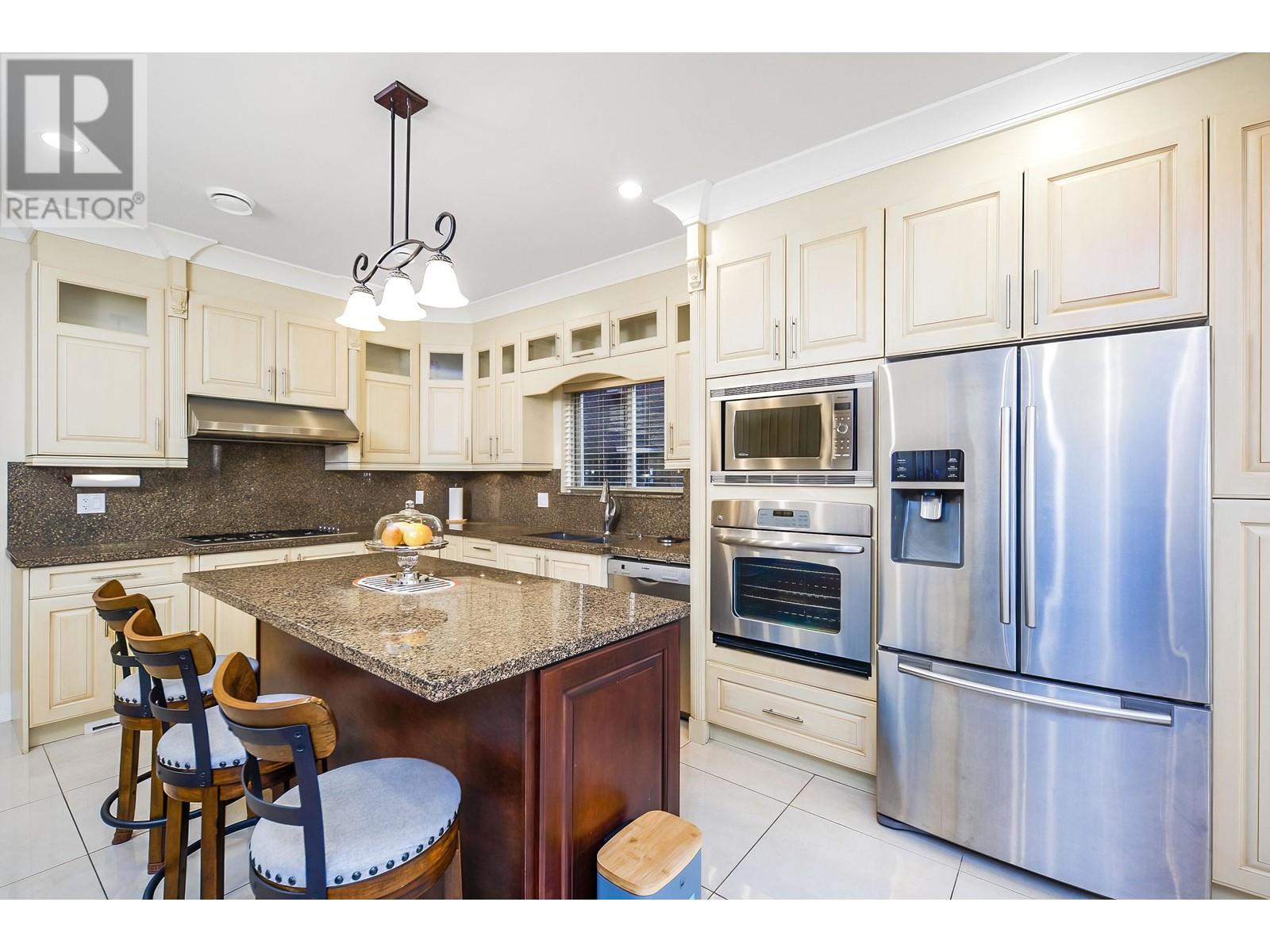 6419 Blundell Road, Richmond, British Columbia  V7C 1H7 - Photo 11 - R2825285